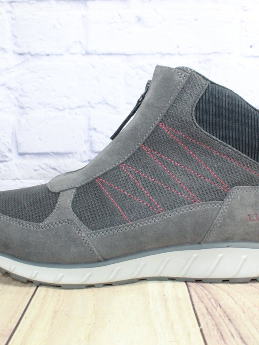 LL Bean Snow Sneaker 5 Gray Suede Waterproof Insulated Winter Boots Size 13 NWT